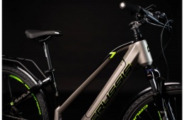 Rower elektryczny trekkingowy Crussis e-Savela 7.8-M , koła 28, rama L